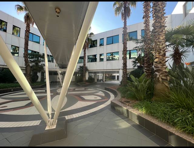 695M² OFFICE TO LET IN ROSEBANK